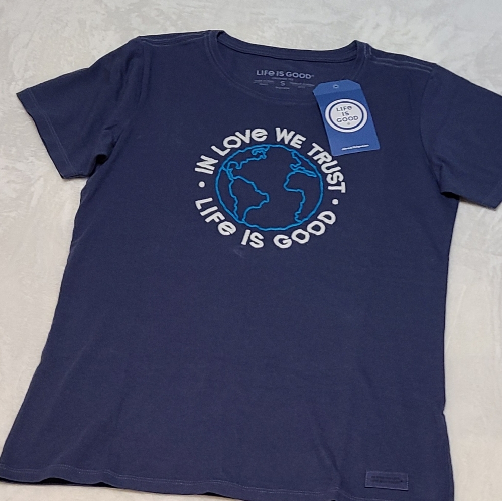NWT WOMEN LIFE IS GOOD EMBROIDERED "IN LOVE WE TRUST" CRUSHER  NAVY
